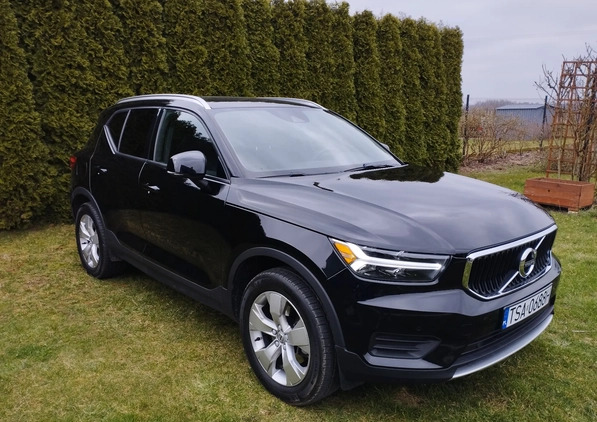 Volvo XC 40 cena 126000 przebieg: 34000, rok produkcji 2020 z Sandomierz małe 137